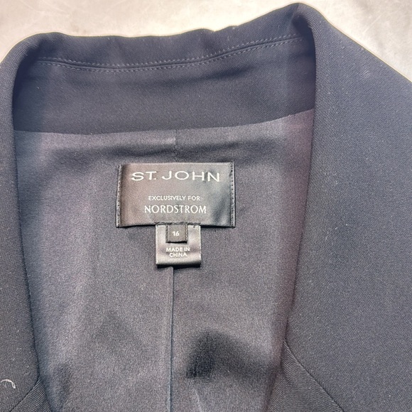 St. John Collection for Nordstrom One Button Blazer - Picture 2 of 3
